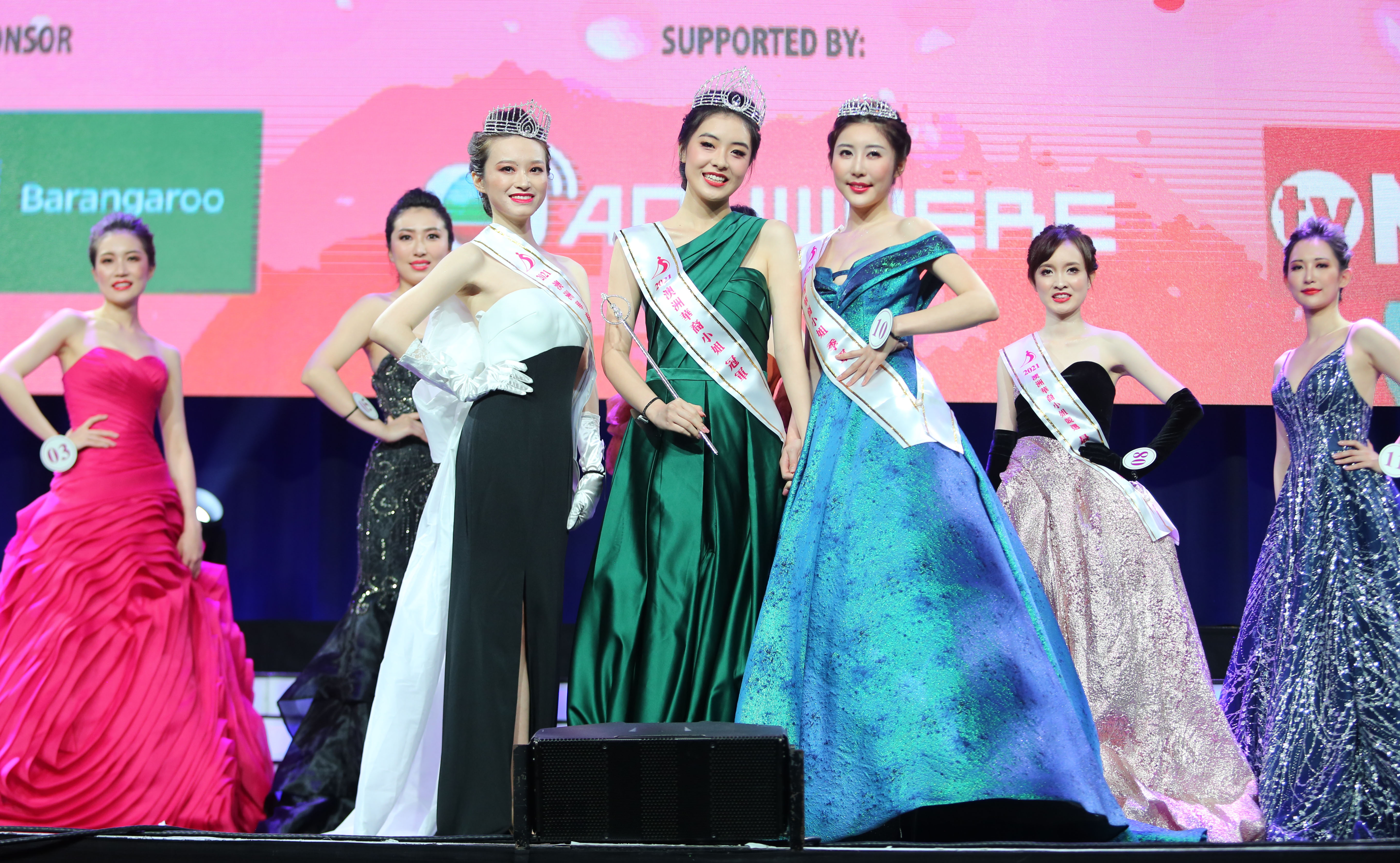 圖17. 《LAPINK SKIN LAB 2021澳洲華裔小姐競選總決賽》三甲合照.jpg